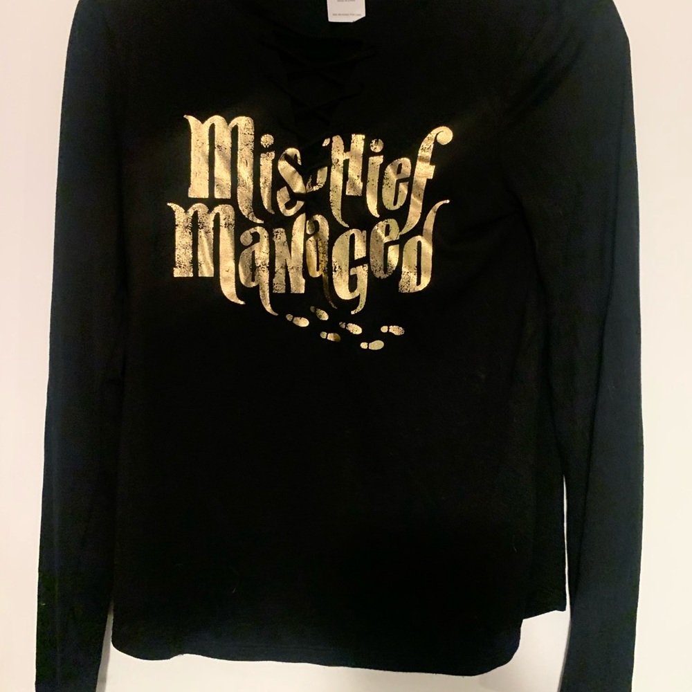 Criss cross Mischief Managed top